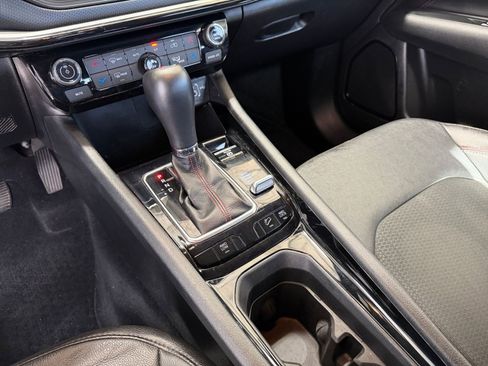 Used 2025 Jeep Compass Trailhawk w/ Trailer Tow Group image 40