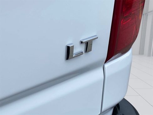 Used 2024 Chevrolet Silverado 2500 LT image 11