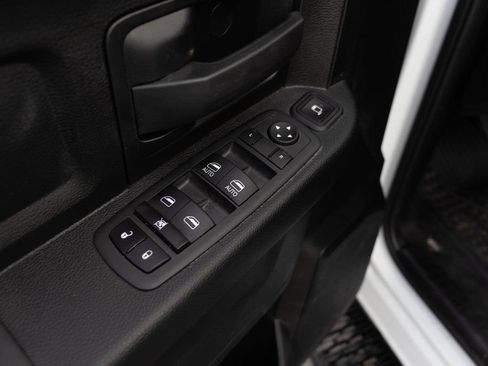 Used 2024 RAM 3500 4x4 Crew Cab image 19