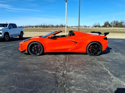 New 2026 Chevrolet Corvette Z06 w/ Z07 Performance Package image 2