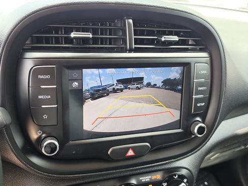 Certified 2025 Kia Soul LX FWD image 23