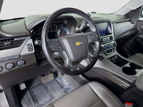 Used 2019 Chevrolet Tahoe LT w/ Luxury Package image 9
