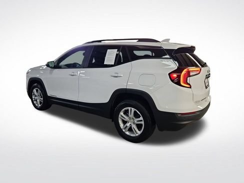 Used 2023 GMC Terrain SLE w/ Driver Convenience Package AWD/4WD image 3