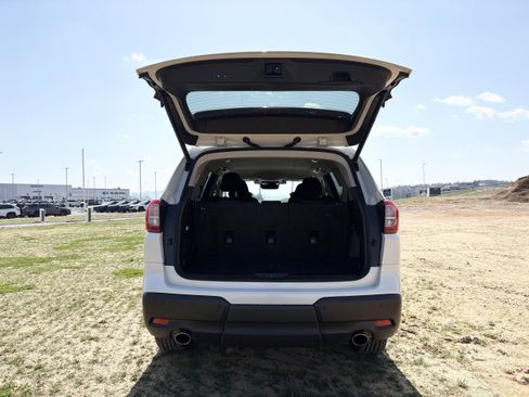 Certified 2025 Subaru Ascent Premium AWD/4WD image 11