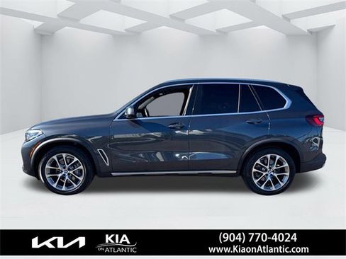 Used 2021 BMW X5 sDrive40i w/ Parking Assistance Package image 3