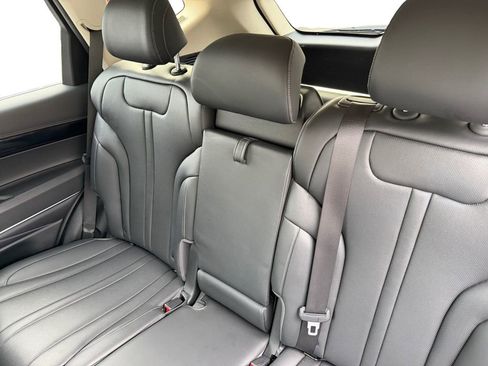 Used 2025 Genesis GV80 2.5T Standard image 13