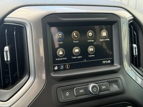Used 2019 Chevrolet Silverado 1500 Custom Trail Boss w/ Custom Convenience Package AWD/4WD image 13