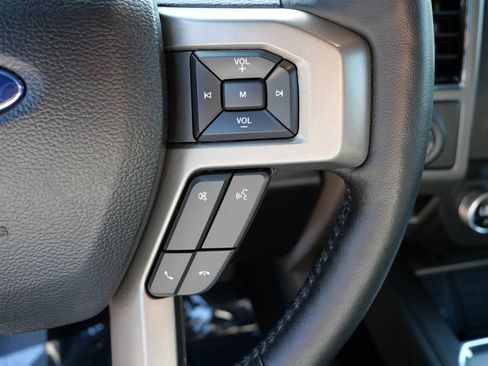 Used 2021 Ford Expedition XLT AWD/4WD image 19