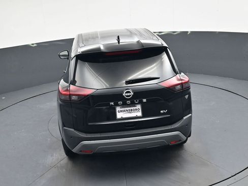 Used 2023 Nissan Rogue SV image 30
