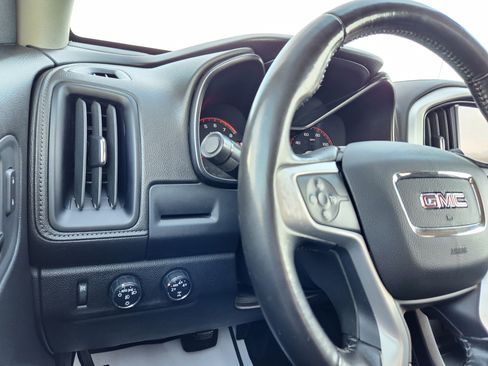Used 2015 GMC Canyon SLE AWD/4WD image 24