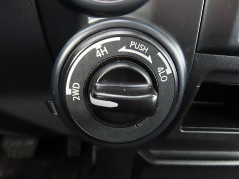 Used 2022 Nissan Titan S w/ S Utility Package image 19