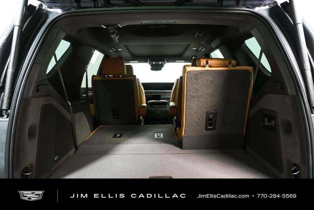 New 2026 Cadillac Escalade Luxury w/ Touring Package AWD/4WD image 30