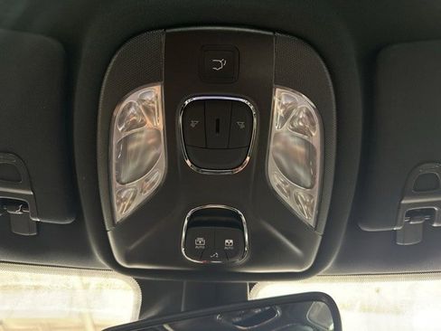 New 2025 Jeep Compass Latitude w/ Sun & Sound Group image 20