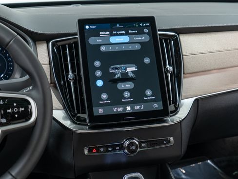 New 2026 Volvo XC90 B6 Core AWD/4WD image 19