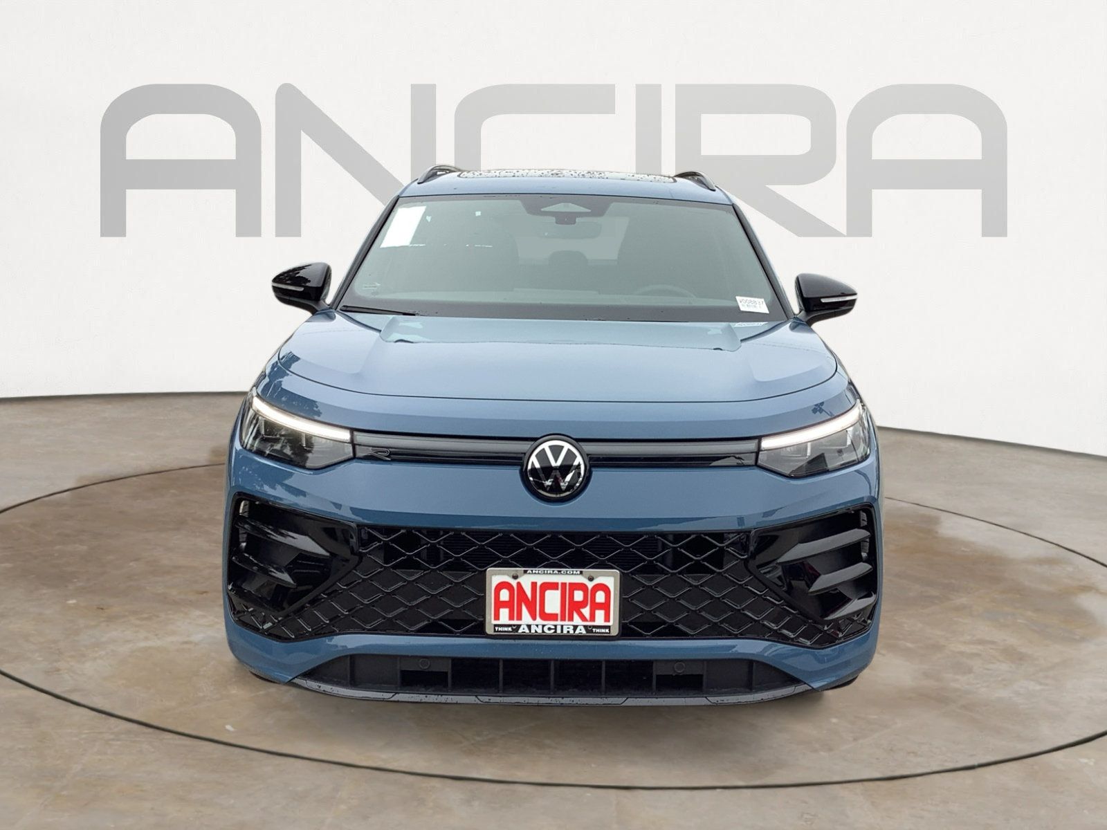 New 2026 Volkswagen Tiguan SE R-Line FWD image 3