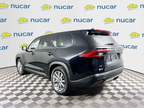 Used 2024 Toyota Grand Highlander AWD image 5