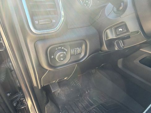 Used 2024 RAM 2500 Laramie w/ Night Edition image 25