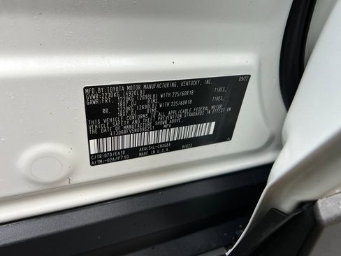 Used 2022 Toyota RAV4 Limited image 26