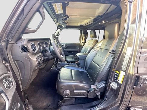 Used 2023 Jeep Wrangler Unlimited Sahara AWD/4WD image 23