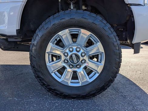 Used 2017 Ford F250 Platinum w/ Platinum Ultimate Package image 11