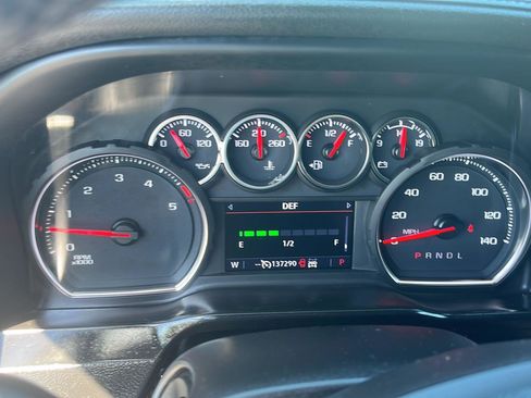 Used 2022 Chevrolet Silverado 3500 LTZ w/ LTZ Convenience Package AWD/4WD image 10
