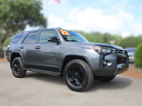 Used 2022 Toyota 4Runner SR5 Premium AWD/4WD image 3