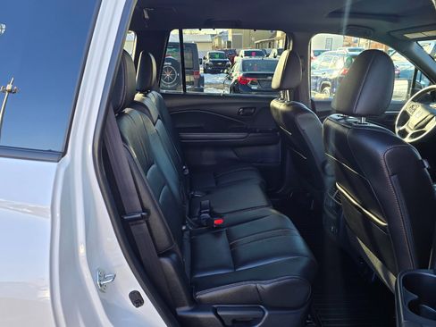 Used 2022 Honda Passport TrailSport image 16