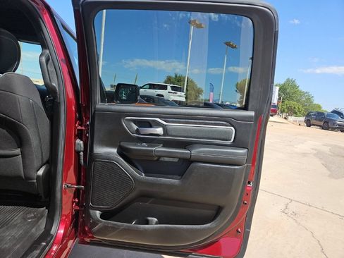 Used 2022 RAM 1500 Big Horn AWD/4WD image 14