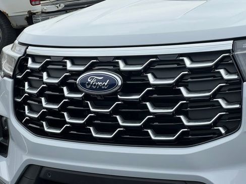 New 2026 Ford Explorer Platinum w/ LUX Leather Package AWD/4WD image 53