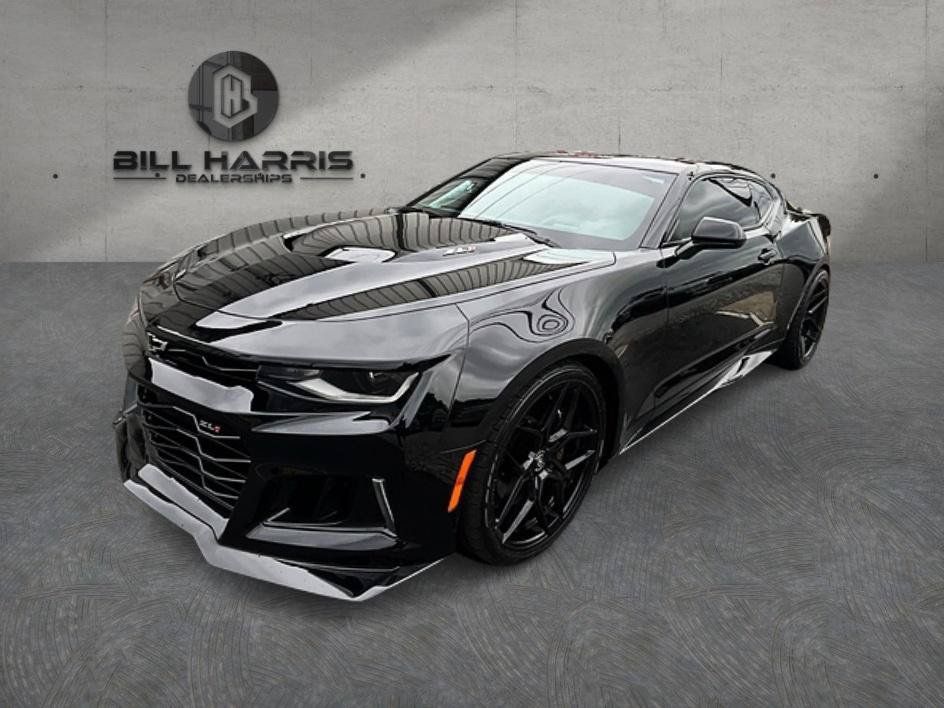 Used 2021 Chevrolet Camaro ZL1 RWD image 1
