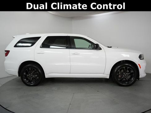 Used 2021 Dodge Durango SXT image 5