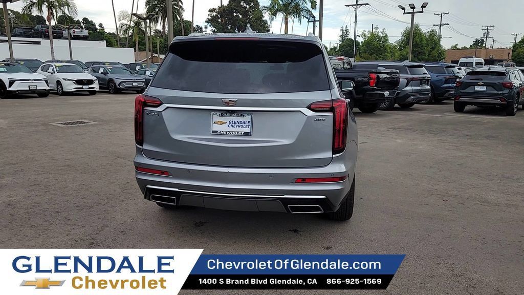 Used 2024 Cadillac XT6 Premium Luxury FWD image 7