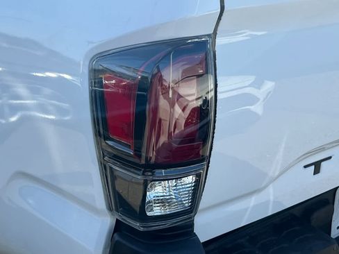 Used 2022 Toyota Tacoma SR RWD image 20