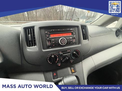 Used 2015 Chevrolet City Express LS image 15