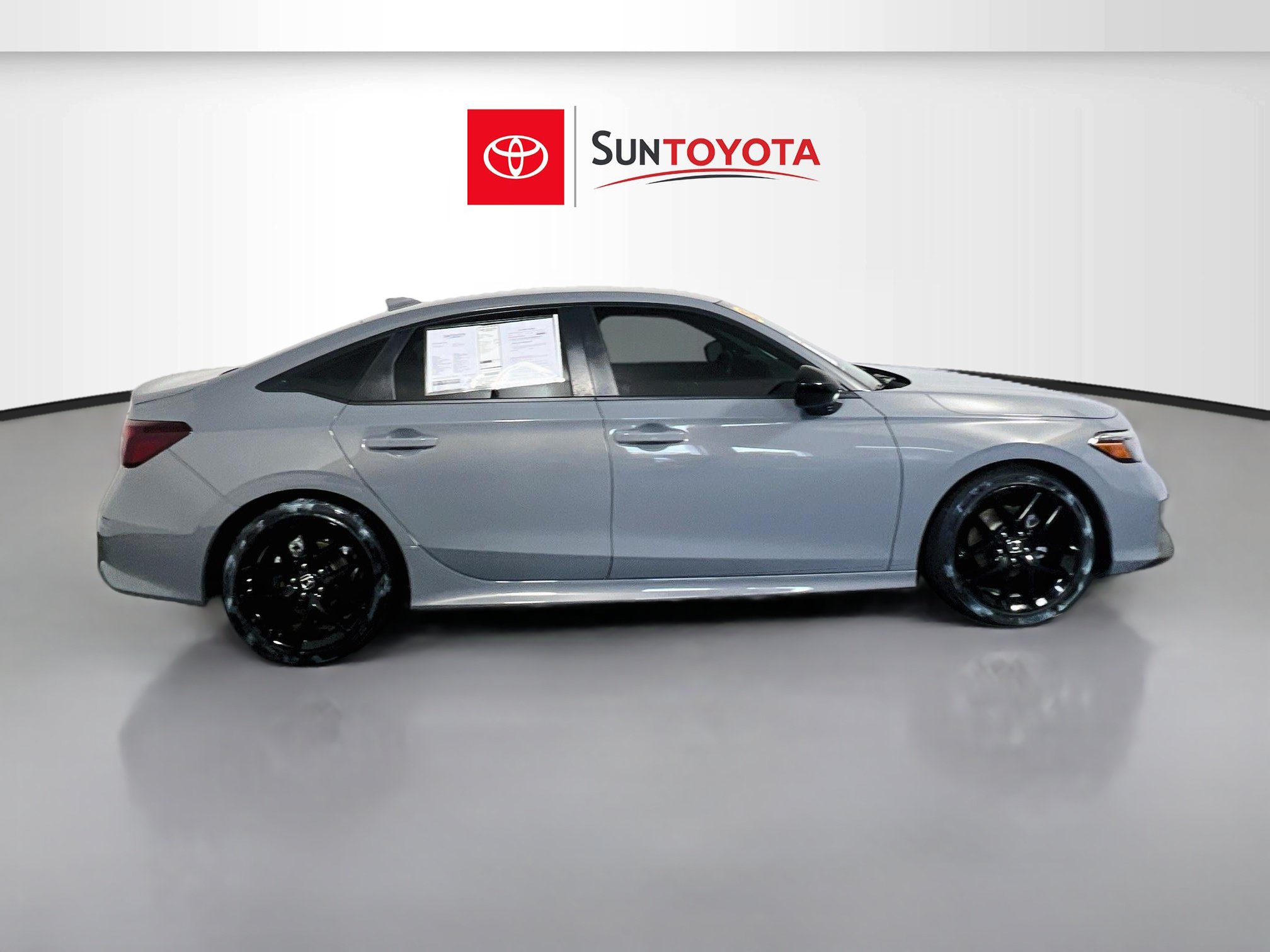 Used 2025 Honda Civic Sport image 2