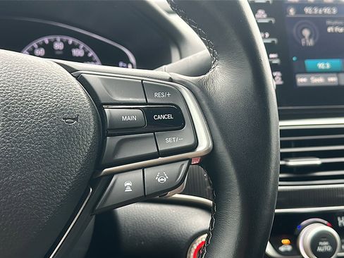 Used 2020 Honda Accord Sport image 27