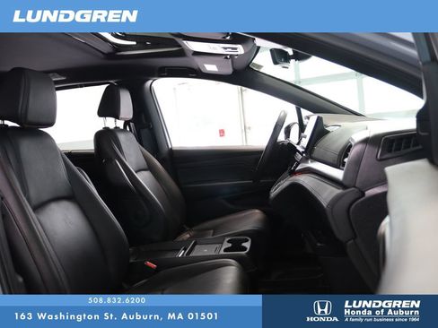 Used 2025 Honda Odyssey Sport-L image 17