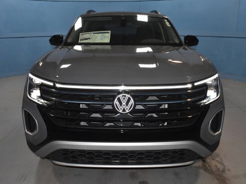 New 2026 Volkswagen Atlas Peak Edition AWD/4WD image 19