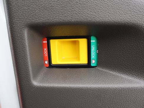 Used 2021 Ford Transit 350 XLT image 23