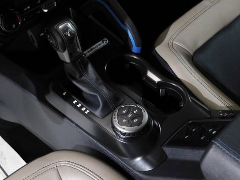 Used 2024 Ford Bronco Wildtrak image 65