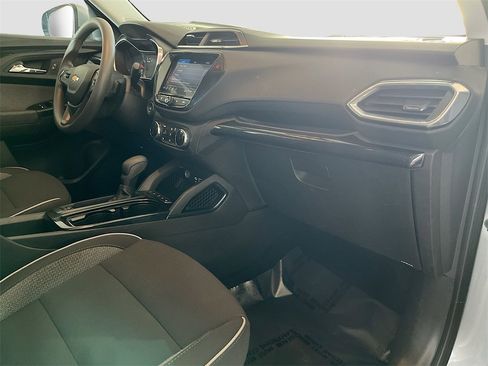 Used 2023 Chevrolet TrailBlazer LT w/ Convenience Package image 28