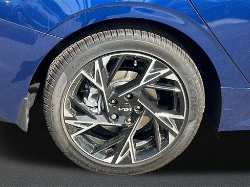 Used 2025 Kia K5 GT-Line w/ GT-Line Premium Package image 11