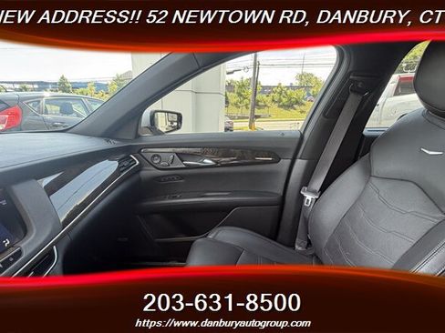 Used 2017 Cadillac CT6 Luxury AWD/4WD image 13
