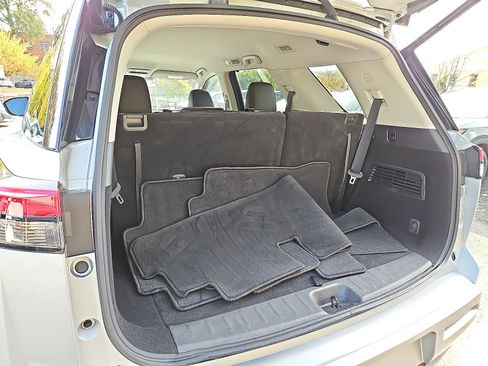 Certified 2023 Nissan Pathfinder SL image 28