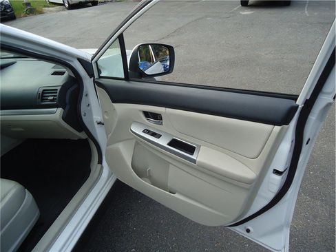 Used 2014 Subaru Crosstrek Touring w/ Popular Package #2 AWD/4WD image 26