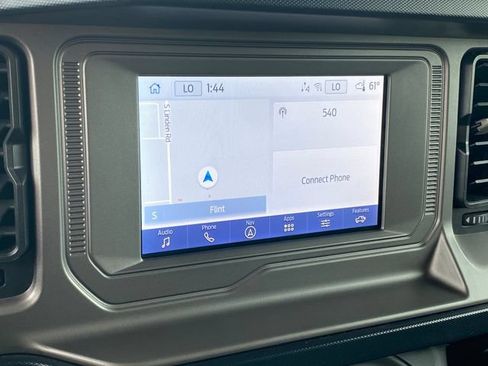 Used 2022 Ford Bronco Outer Banks AWD/4WD image 12