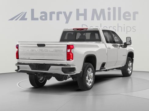 Used 2020 Chevrolet Silverado 3500 LTZ w/ LTZ Premium Package AWD/4WD image 2