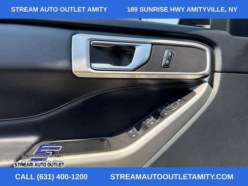 Used 2022 Ford Explorer XLT AWD/4WD image 39