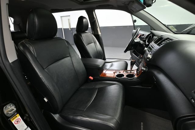Used 2010 Toyota Highlander Limited AWD/4WD image 45
