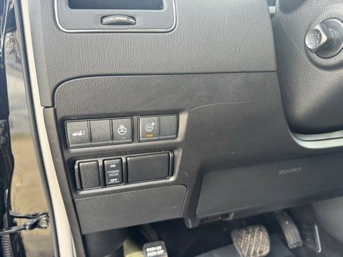 Used 2024 Nissan Armada SL w/ Cargo Package image 15